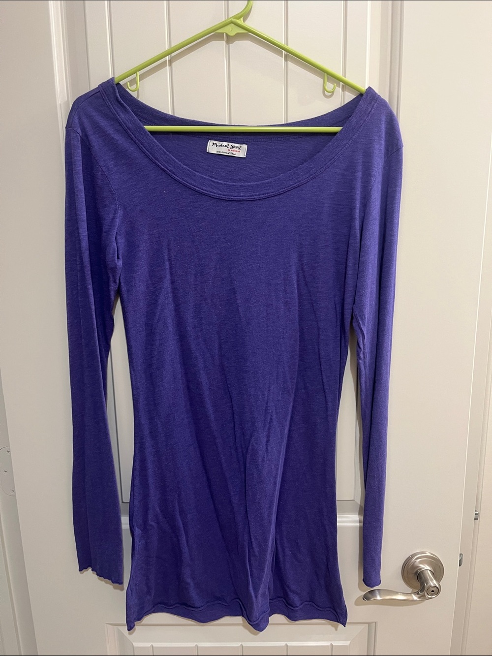 Classic Women's Long-Sleeve Scoop Neck Top - Purple